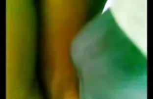 129: டிஏ பஸ்ஸில் ஜீன்ஸ் ஷார்ட்ஸில் பிரமிக்க வைக்கும் பொன்னிறம்.
