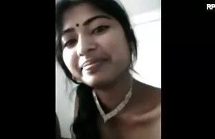 அழகான காதலி புண்டை பதிப்பகம்