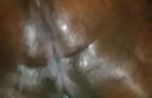பெரிய பூட்டி கருப்பு பாட்டி