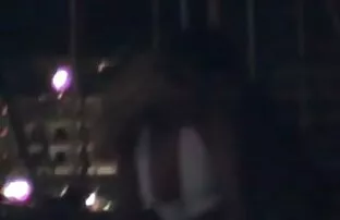 கவர்ச்சியான பட சேலை