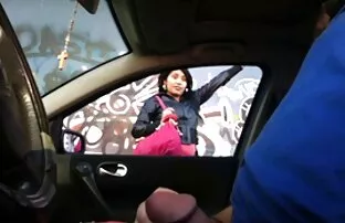 ஒளிரும் திசைகளைக் கேட்கிறது 06