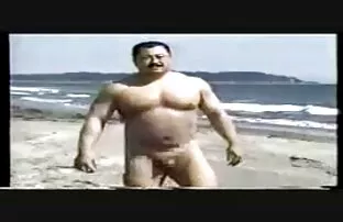 ஜப்பானிய கரடி நிர்வாண செக்ஸ் வீடியோ படம் கடற்கரையில்
