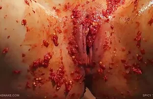 காரமான ட்ரேசி 2 - - -