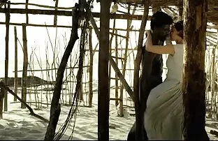 ஸ்பானிஷ் அழகி வெள்ளை பெண்-கருப்பு மனிதனுடன் கலப்பு
