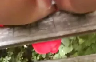 சிவப்பு பாவாடை டீன் ஃபக்