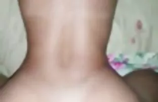 சூடான குத செக்ஸ் மிகவும் இளம் அழகு