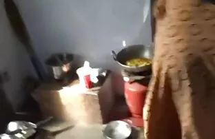 நண்பர்கள் சகோதரியுடன் விளையாடுங்கள்