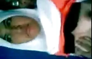 ஆசிய குழந்தை அழகி காரணமின்றி கால் காரணமின்றி ஜப்பானிய