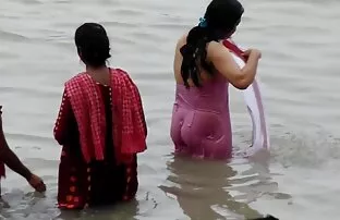 கங்கை குளியல் பிடிபட்டது
