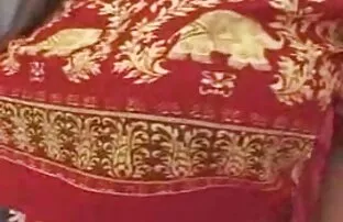 லிசாவின் பெரிய மார்பகங்கள்