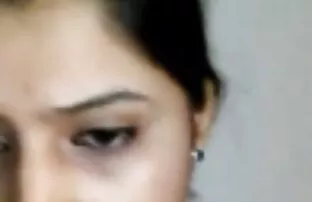 அழகான பாகிஸ்தான் பெண் பி.எஃப் பகுதி 1 முன் நிர்வாணமாக