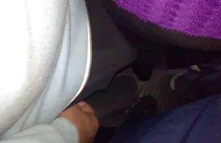 சுரங்கப்பாதையில் 2 அந்நியர்கள்
