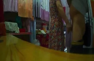 திரைச்சீலை கடை அத்தை ஒளிரும் 2