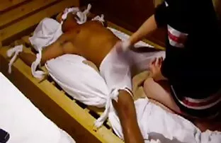பளபளப்பான மசாஜ்