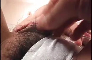 அமெச்சூர் ஆசிய ஹேரி ஜப்பானிய உள்ளாடைகள் டீன்