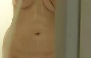 அவரது பாட்டி பயிற்சி யோனி செக்ஸ் அல்ல