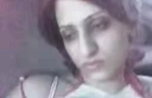 அந்த கொழுப்பு அரபு புண்டையுடன் விளையாடுவது