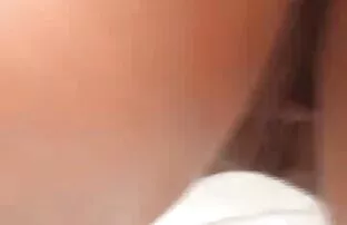உள்ளாடைகள் இல்லை