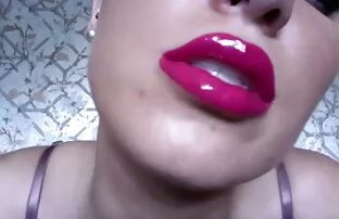 லிப்ஸ்டிக் ஜோய்