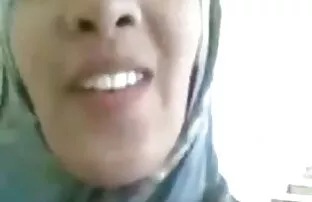 ஹிஜாப் தனியா