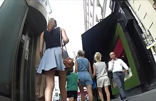 அப்ஸ்கர்ட் - ஆஸ் ஹாட் பீஸ்!