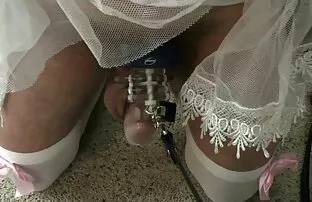 பணிப்பெண் அதிர்ச்சியடைந்து தண்டிக்கப்பட்டார்