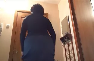 என் அம்மா கழுதை காட்டுகிறார்