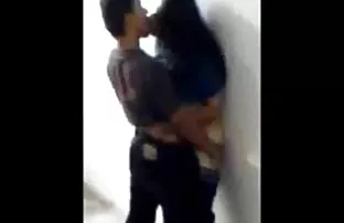 மலாய் பிடிபட்ட முழு உடைகள் செக்ஸ்